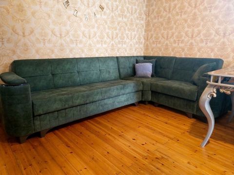 Qonaq otağı dəsti - Künc divanı: L formalı, tünd-yaşıl məxməri/velur — 2 500 ₼ · Digah · Qonaq otağı üçün Qonaq otağı dəsti - Künc divanı: L formalı, tünd-yaşıl məxməri/velur — Digah