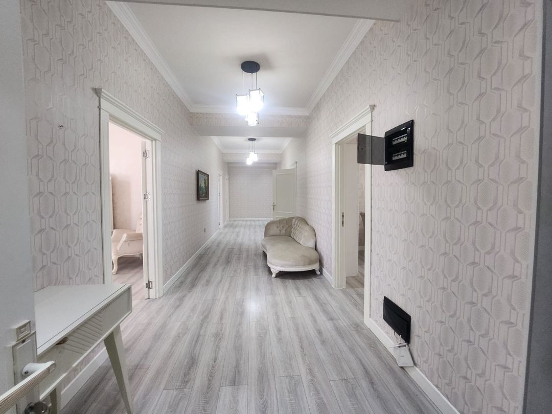 İcarəyə verilir 5 otaqlı yeni tikili 220 m² — Mənzil, Bakı (9)