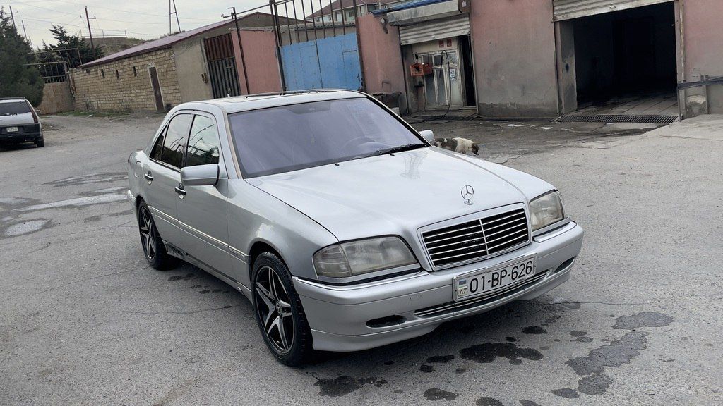 Mercedes C 180, 1.8 L, 1994 il, 626 000 km 01-BP-626 — Avtomobillər, Bakı (3)