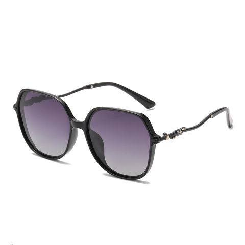 Qadın günəş eynəyi NN Optic Eyewear D3056 C1 — 7.99 ₼ · Bakı · Mallar Qadın günəş eynəyi NN Optic Eyewear D3056 C1 — Bakı