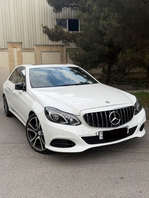 Mercedes E 220, 2.1 L, 2015 il, 233 300 km — Bakı