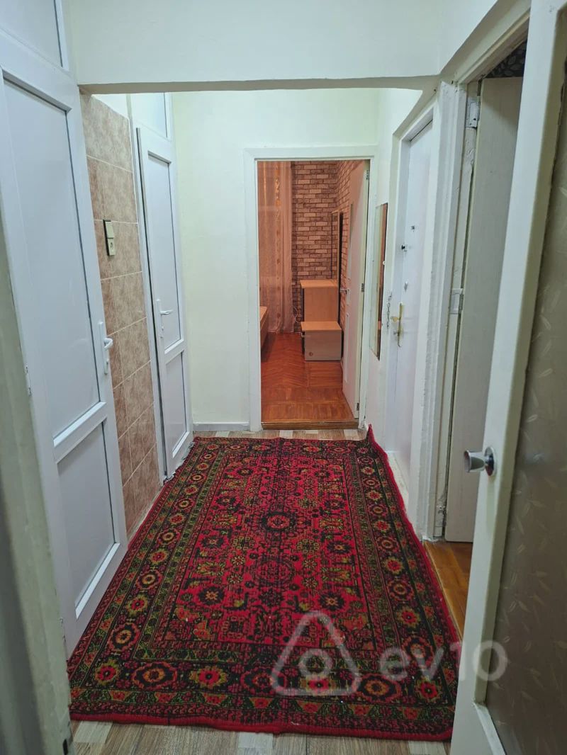 For sale: 2-room apartment (old building), 50 m² — Mənzil, Bakı (10)