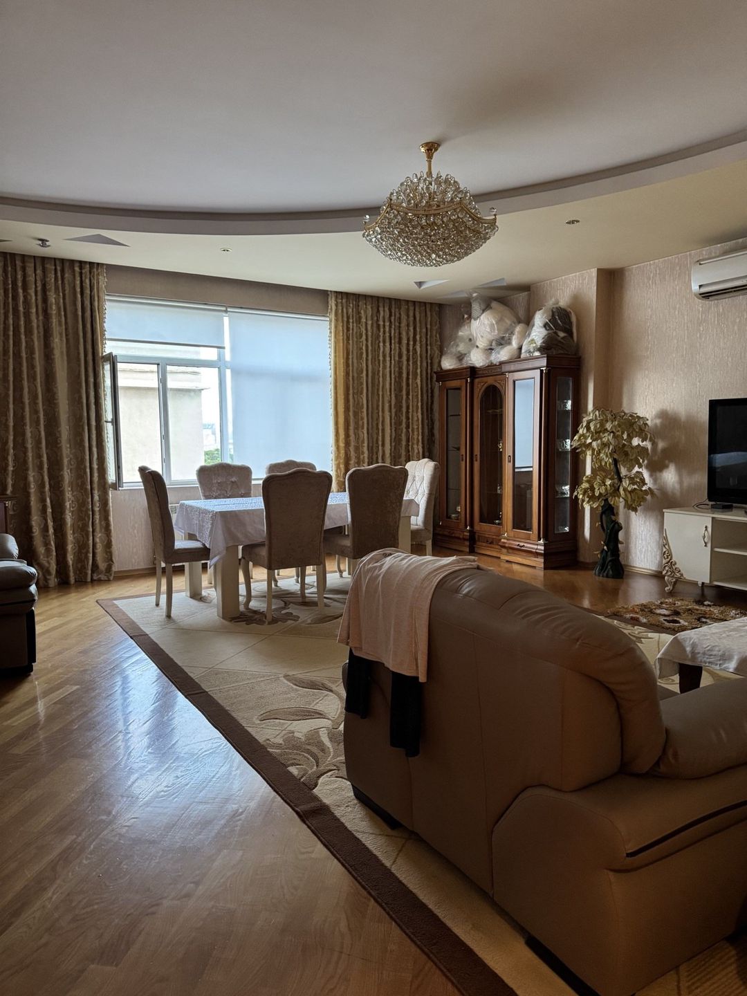 İcarəyə verilir 3 otaqlı yeni tikili 135 m² — Mənzil, Bakı (2)