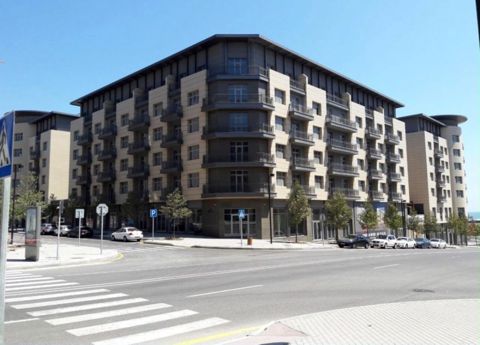 Satılır 3 otaqlı yeni tikili 146.8 m² — 632 000 ₼ · Bakı · Mənzil Satılır 3 otaqlı yeni tikili 146.8 m² — Bakı