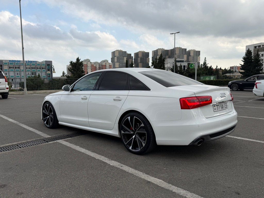 Audi A6, 2.8 L, 2014 il, 215 000 km 77-XA-133 — Avtomobillər, Bakı (5)