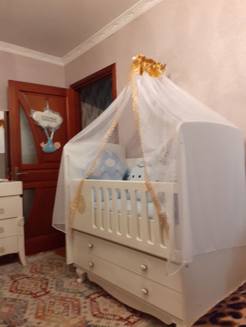 ((1901))*Asya* Qiymet 130 azn. Beşik heç bir problemi yoxdur. Az — Bakı