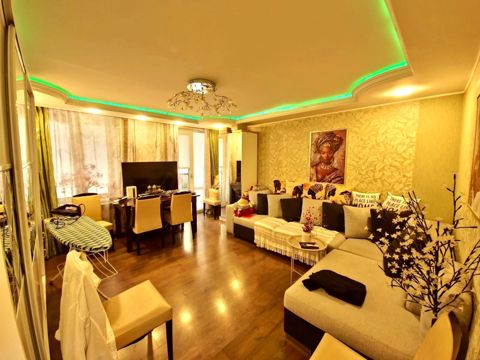 Satılır 2 otaqlı köhnə tikili 60 m² — Bakı