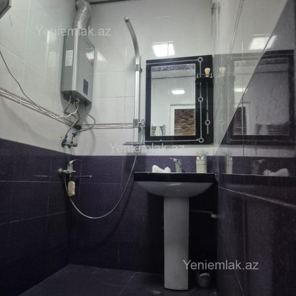 Satılır 5 otaqlı Bina evi menzil (Köhnə tikili), 100 m², 10-cu mikrorayon — Mənzil, Sumqayıt (6)