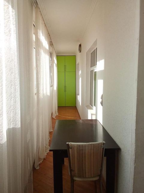 İcarəyə verilir 5 otaqlı köhnə tikili 110 m² — Bakı