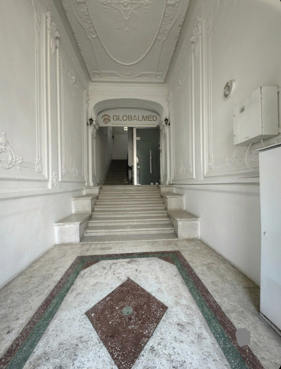 Satılır 4 otaqlı köhnə tikili 200 m² — Mənzil, Bakı (3)