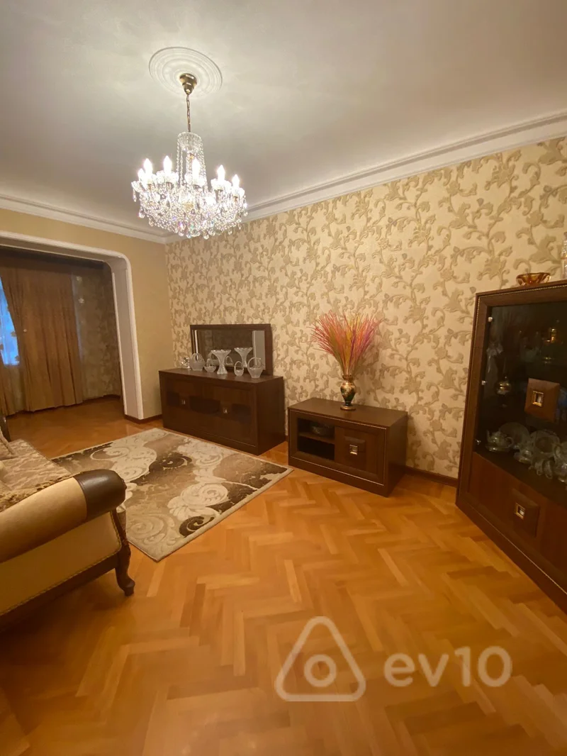 3 otaqlı mənzil, 70 m², statistika — kirayə — Bakı