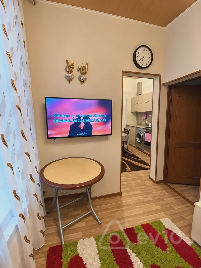 1 otaqlı həyət evi, 30 m², iceri seher — kirayə — Ev, villa, Bakı (5)