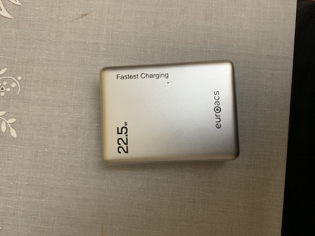 İphone xr 128 yaddaş 17 proya yığılıb tək problem arxada çat var oda — Digər smartfonlar, Sumqayıt (6)