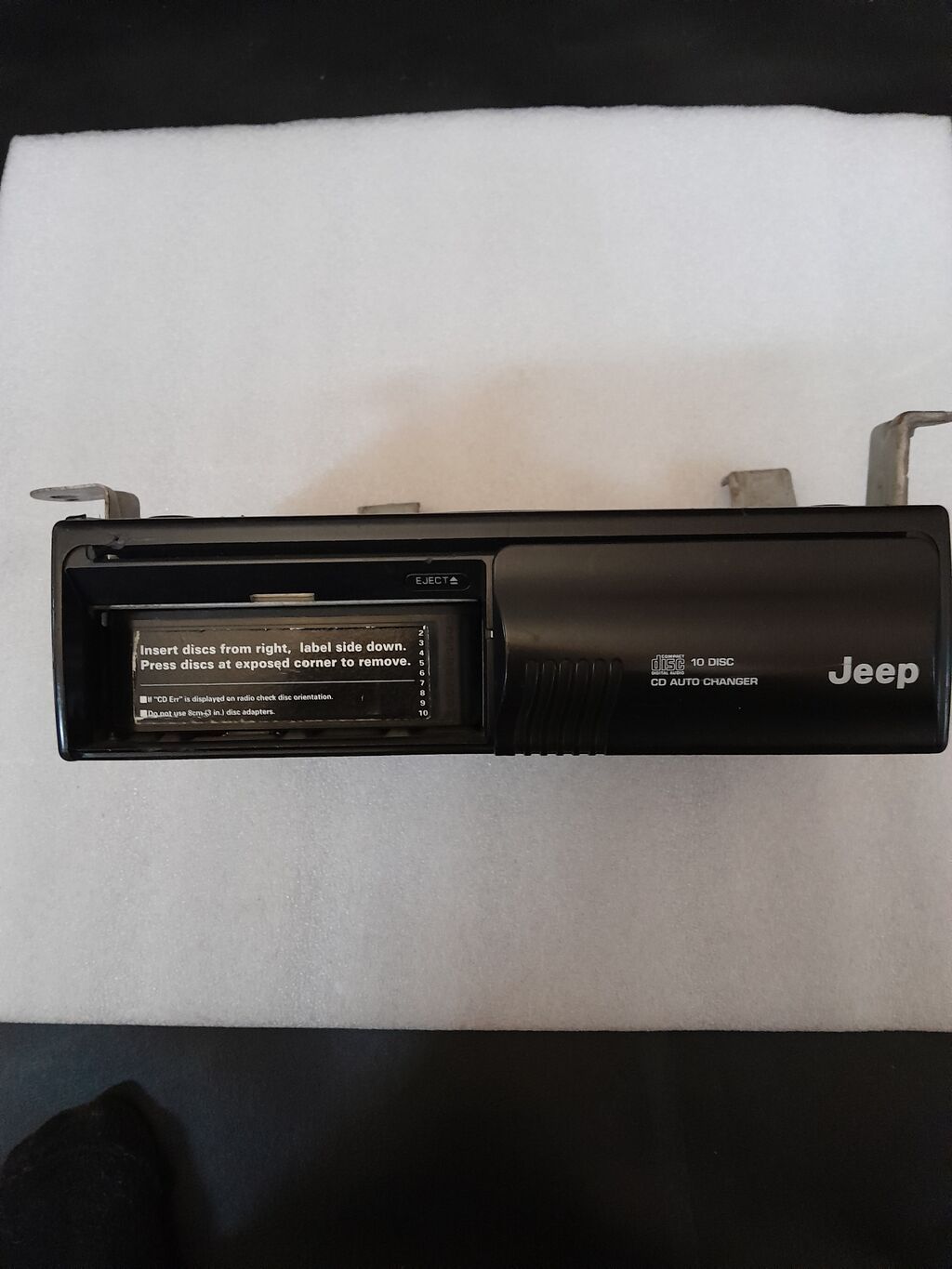 Jeep orijinal 10 diskli CD changer - Brend/orijinal: Jeep (Chrysler — Avtomobil akustikası, Bakı (2)