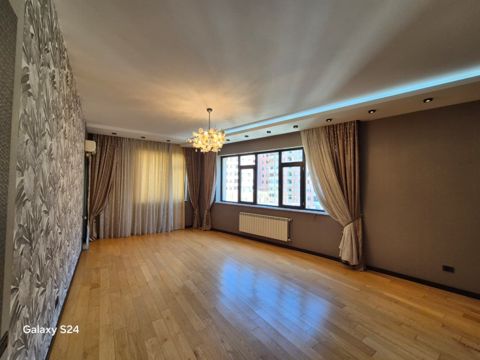 Satılır 3 otaqlı yeni tikili 135 m² — 399 000 ₼ · Bakı · Mənzil Satılır 3 otaqlı yeni tikili 135 m² — Bakı