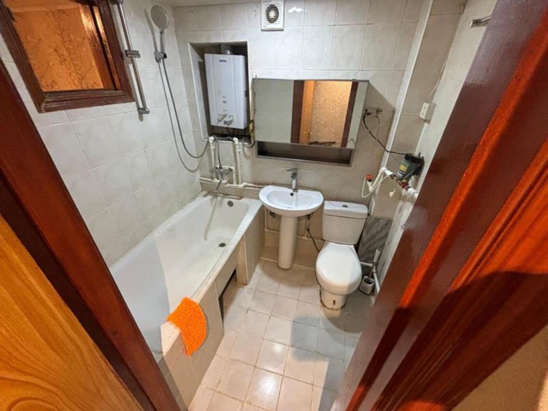 Satılır 2 otaqlı köhnə tikili 60 m² — Mənzil, Bakı (10)