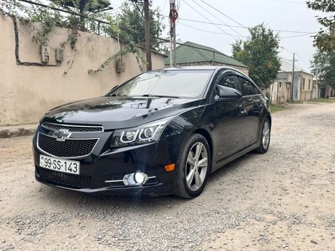 Chevrolet Cruze, 1.4 L, 2013 il, 258 000 km — 12 900 ₼ · Gəncə · Avtomobillər Chevrolet Cruze, 1.4 L, 2013 il, 258 000 km — Gəncə