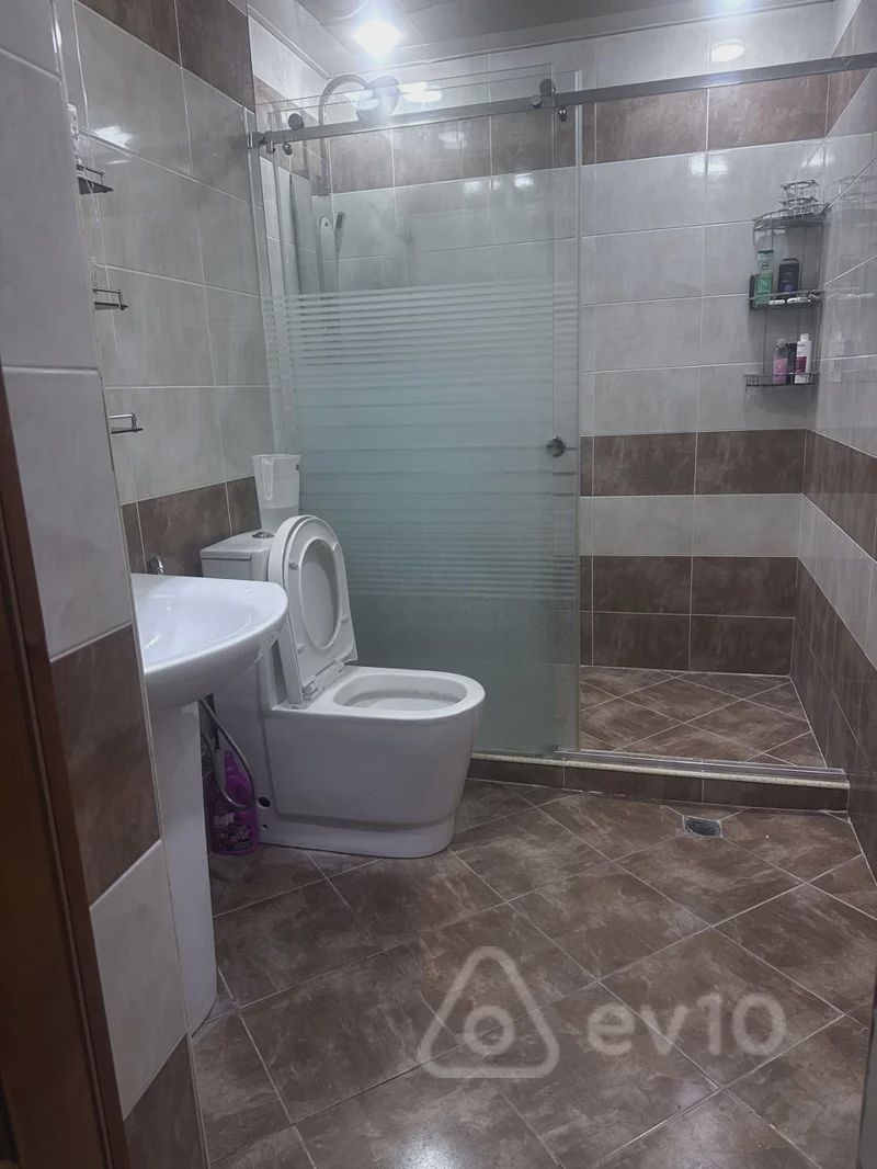 3 otaqlı mənzil, 150 m², Ənvər Hüseynov küçəsi — kirayə — Mənzil, Bakı (9)