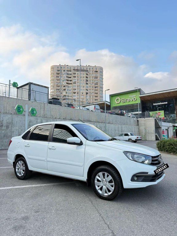 Lada (VAZ) Granta, 1.6 L, 2021 il, 81 000 km — Avtomobillər, Bakı (7)