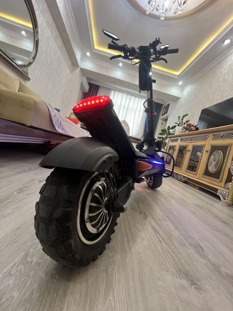 Toba St777 iki matorlu elektrikli skuter maksimal suret 89km -mesafe — Bakı