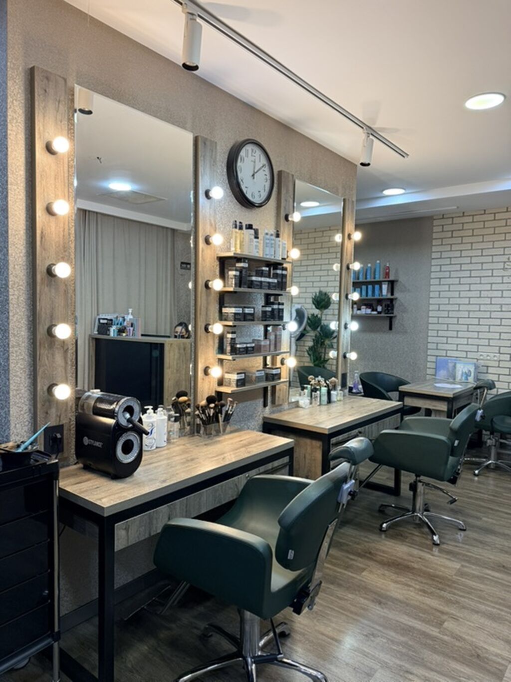 Gözəllik salonu üçün mebel Tam ela veziyetdedir. Qiymetleri yerinde — Salon mebeli, Bakı (7)