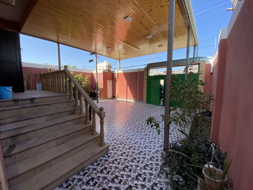 Satılır 4 otaqlı həyət evi/bağ evi 110 m² — Ev, villa, Bakı