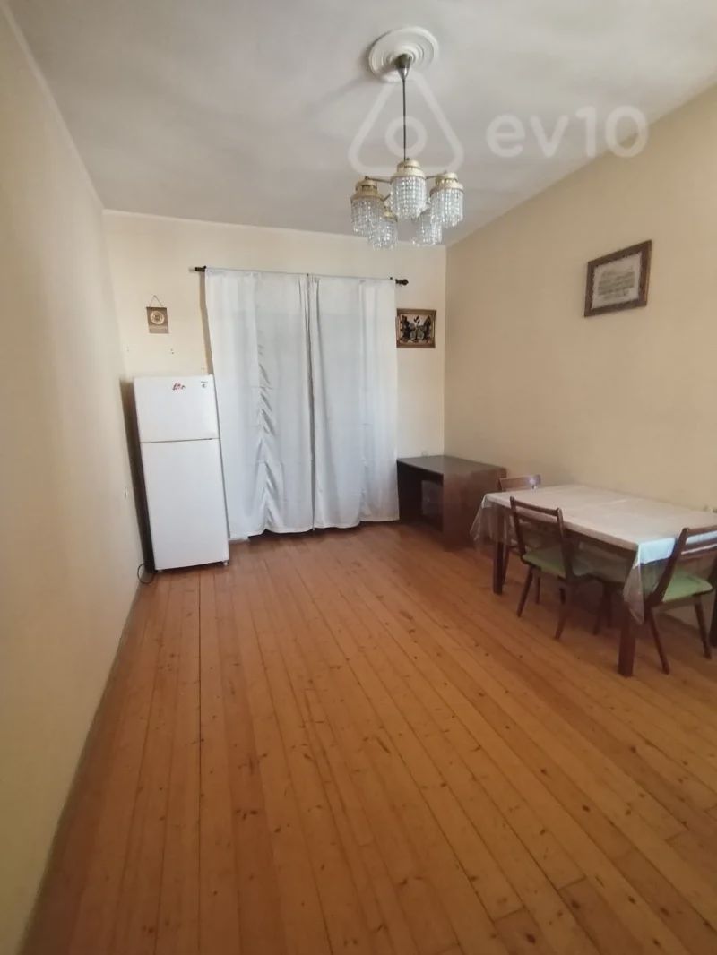5 otaqlı həyət evi, 200 m², Yasamal r-n Z.Kerimov 26 — Ev, villa, Bakı (9)
