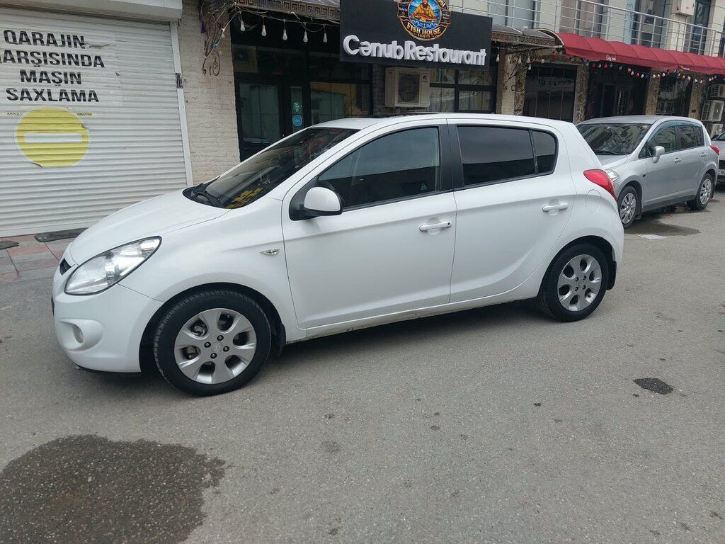 Hyundai i20, 1.4 L, 2011 il, 200 453 km 90-LG-540 — Avtomobillər, Bakı (4)