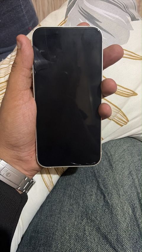 IPhone 13, 128 GB, Ağ, Face ID — 600 ₼ · Masazır · Apple iPhone IPhone 13, 128 GB, Ağ, Face ID — Masazır