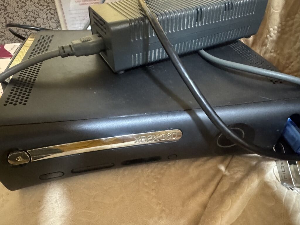 Xbox 360 slim oyun konsolu yaxşı veziyettde Bilen bilirki ps3 eyni — Oyun konsolları, Mingəçevir (2)