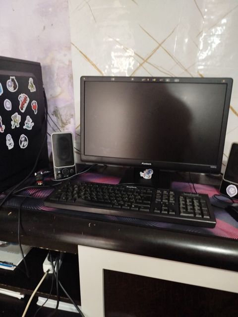 Stolüstü kompüter komplekti - Monitor: Leobank markalı Lcd/led — Bakı