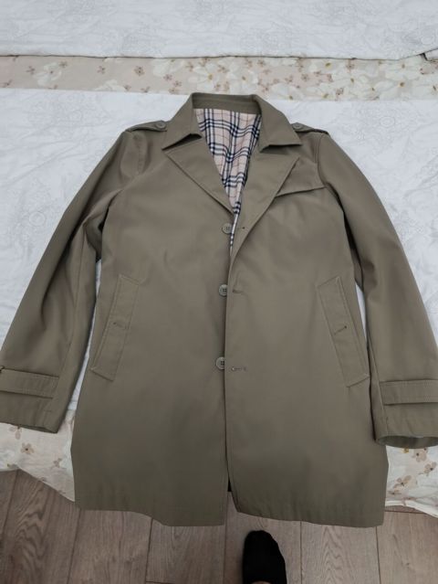 Kişi üçün klassik trençkot/palto - Rəng: zeytun-yaşıl (khaki) - Düz — 25 ₼ · Sumqayıt · Pelerina Kişi üçün klassik trençkot/palto - Rəng: zeytun-yaşıl (khaki) - Düz — Sumqayıt
