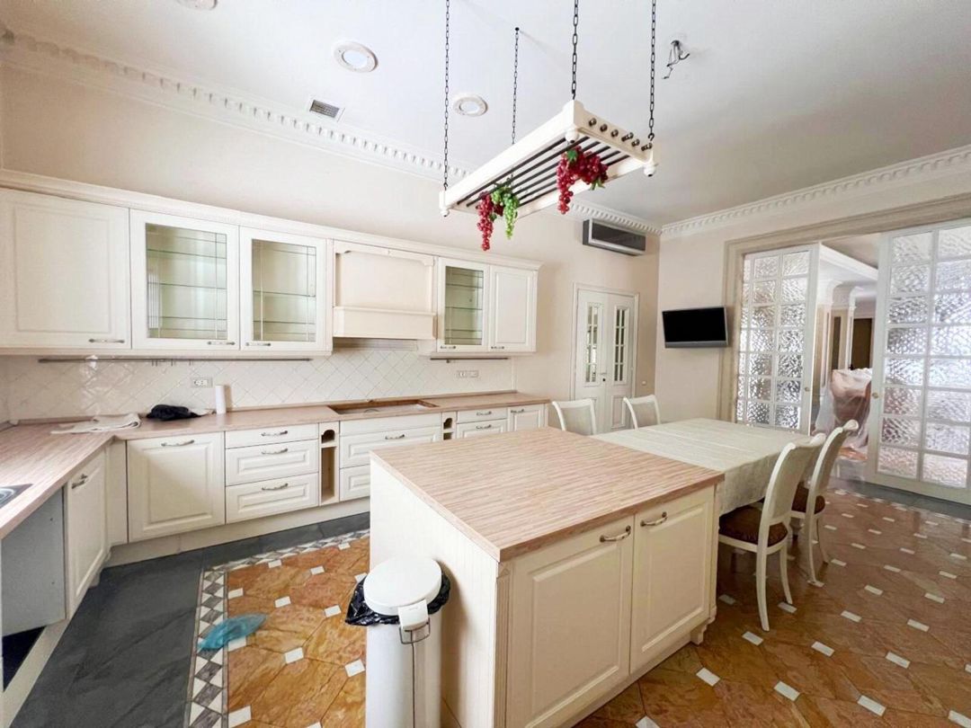Satılır 14 otaqlı həyət evi/bağ evi 870 m² — Ev, villa, Bakı (11)