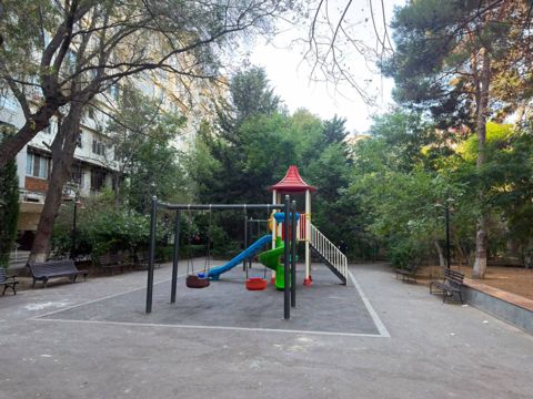 Satılır 3 otaqlı köhnə tikili 65 m² — Bakı