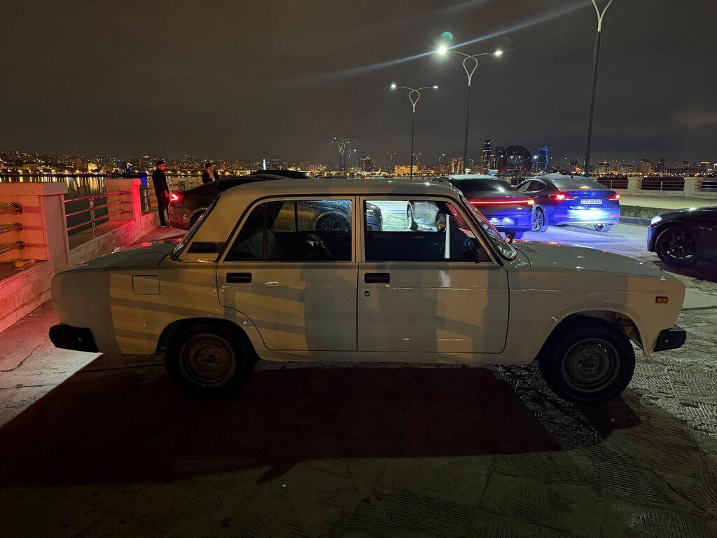 Lada (VAZ) 2107, 1.7 L, 2011 il, 250 000 km — Avtomobillər, Bakı (2)