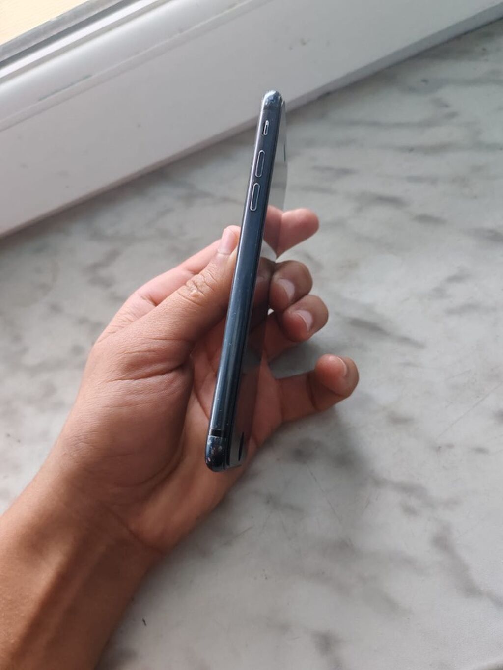 IPhone SE 2020, Qara, Barmaq izi — Apple iPhone, Digah (2)