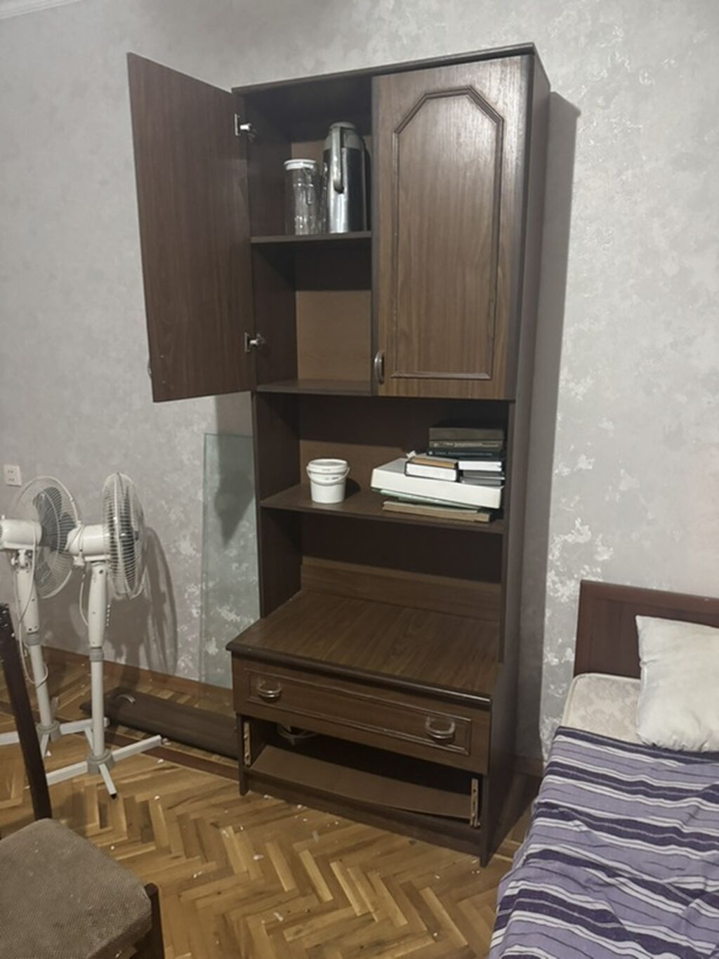 Şəkildə gördüyünüz bütün əşyalar pulsuz verilir. Ehtiyacı olan hər bir — Qonaq otağı üçün, Bakı (4)
