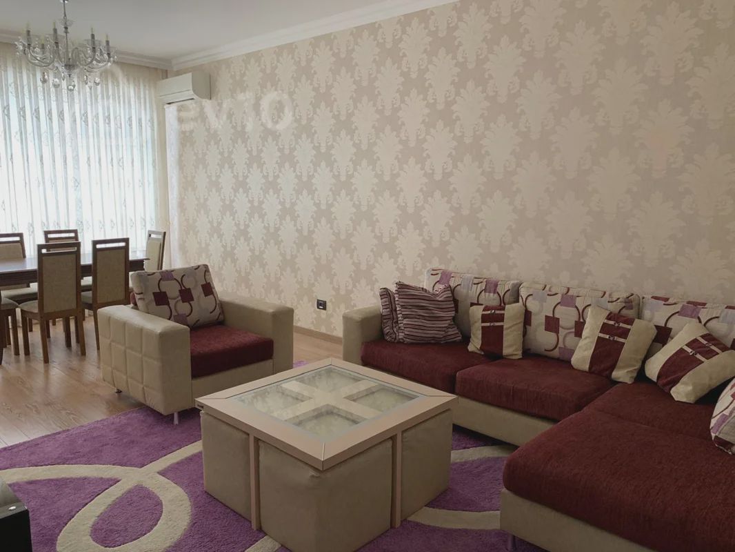 2 otaqlı mənzil, 95 m², Sabit Orucov küçəsi — kirayə — Mənzil, Bakı