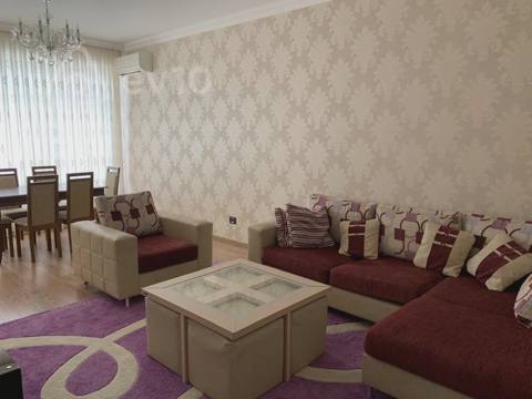 2 otaqlı mənzil, 95 m², Sabit Orucov küçəsi — kirayə — 1 200 ₼ · Bakı · Mənzil 2 otaqlı mənzil, 95 m², Sabit Orucov küçəsi — kirayə — Bakı
