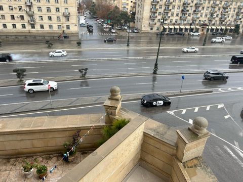 İcarəyə verilir 3 otaqlı yeni tikili 142 m² — 1 300 ₼ · Bakı · Mənzil İcarəyə verilir 3 otaqlı yeni tikili 142 m² — Bakı