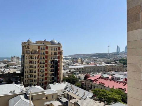 Satılır 3 otaqlı yeni tikili 152 m² — Bakı
