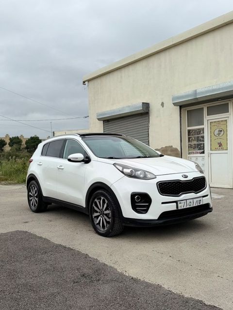 Kia Sportage, 1.7 L, 2016 il, 253 000 km — 24 300 ₼ · Bakı · Avtomobillər Kia Sportage, 1.7 L, 2016 il, 253 000 km — Bakı