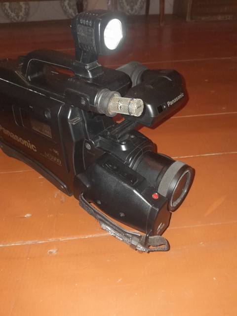 Panasonic M3000 VHS video kamera - Model: Panasonic M3000 (VHS Movie — Oğuz