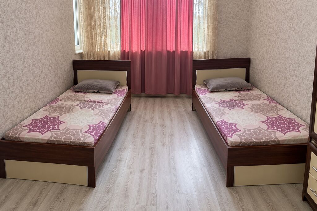 2 eded çarpayi 90/200. Matrasli cutu 170 azn Unvan Baki 9mk — Yataqlar, Bakı