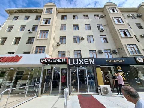 Bakı, 3 otaqlı, Köhnə tikili, 75 kv. m — 225 000 ₼ · Bakı · Mənzil Bakı, 3 otaqlı, Köhnə tikili, 75 kv. m — Bakı