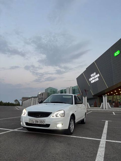 Lada (VAZ) Priora, 1.6 L, 2012 il, 260 000 km — Yevlax