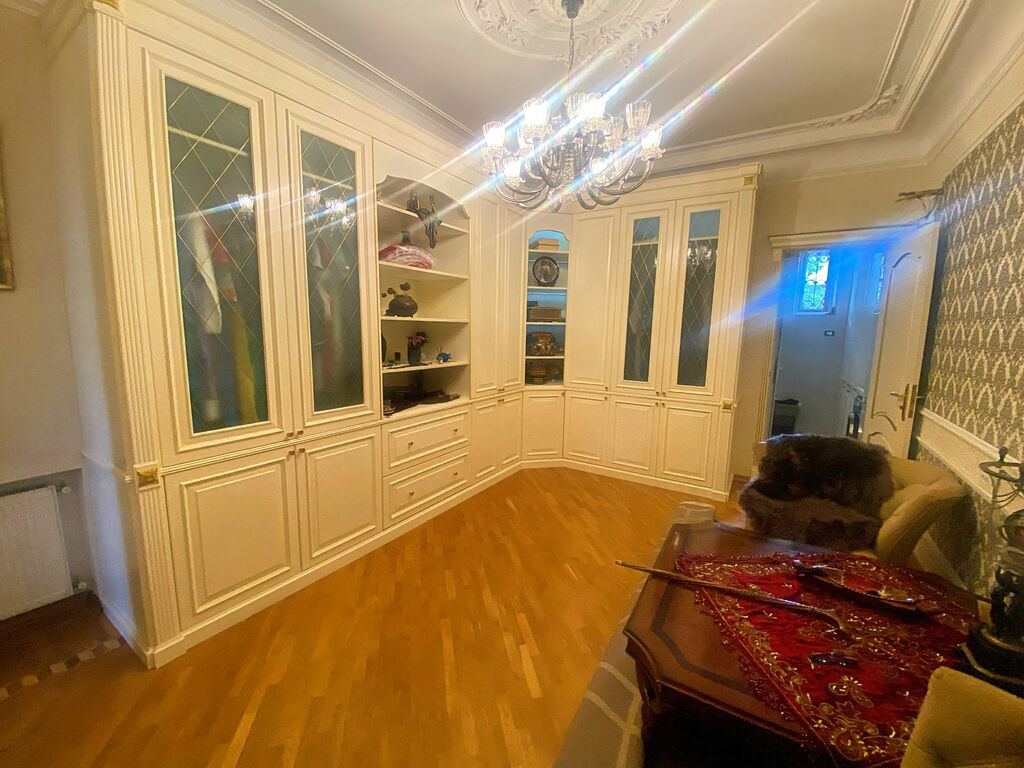 Satılır 5 otaqlı köhnə tikili 210 m² — Mənzil, Bakı (9)