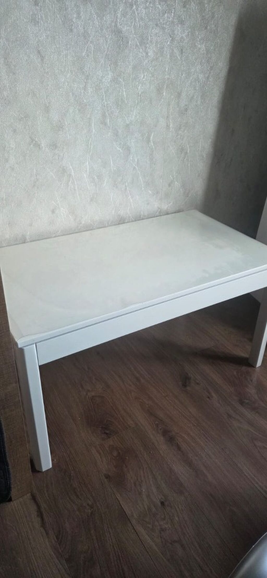 Ağ rəngli minimalist masa - Material: möhkəm ağ MDF/gövdə, hamar — Masalar, Sumqayıt