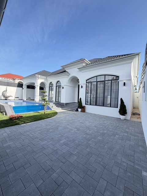 Satılır 4 otaqlı həyət evi/bağ evi 180 m² — 540 000 ₼ · Bakı · Ev, villa Satılır 4 otaqlı həyət evi/bağ evi 180 m² — Bakı