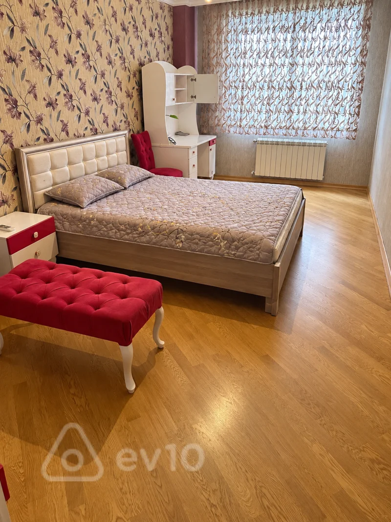 3 otaqlı mənzil, 138 m², Heydər Əliyev prospekti ilə Əliyar Əliyev küçələrinin kəsişməsi — kirayə — Mənzil, Bakı (8)